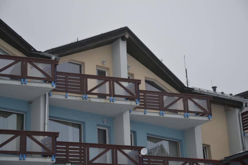 Property building, Decorative detail