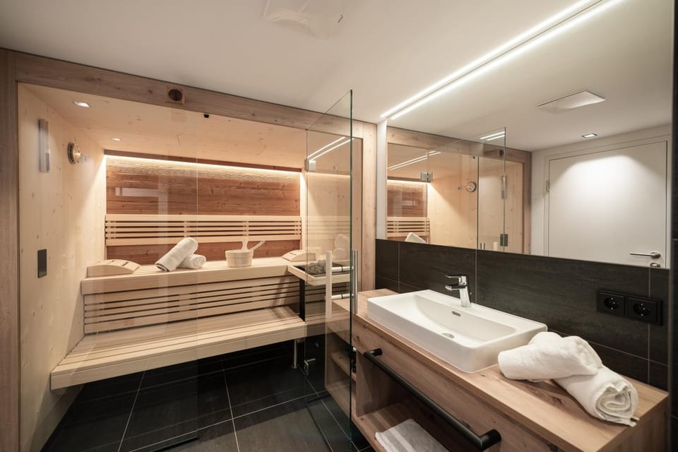 Sauna, Bathroom