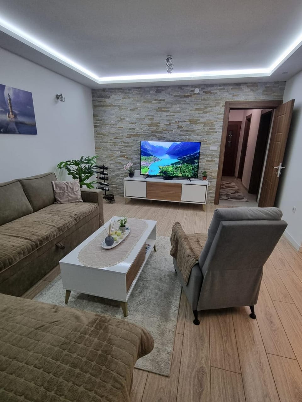 TV and multimedia, Seating area