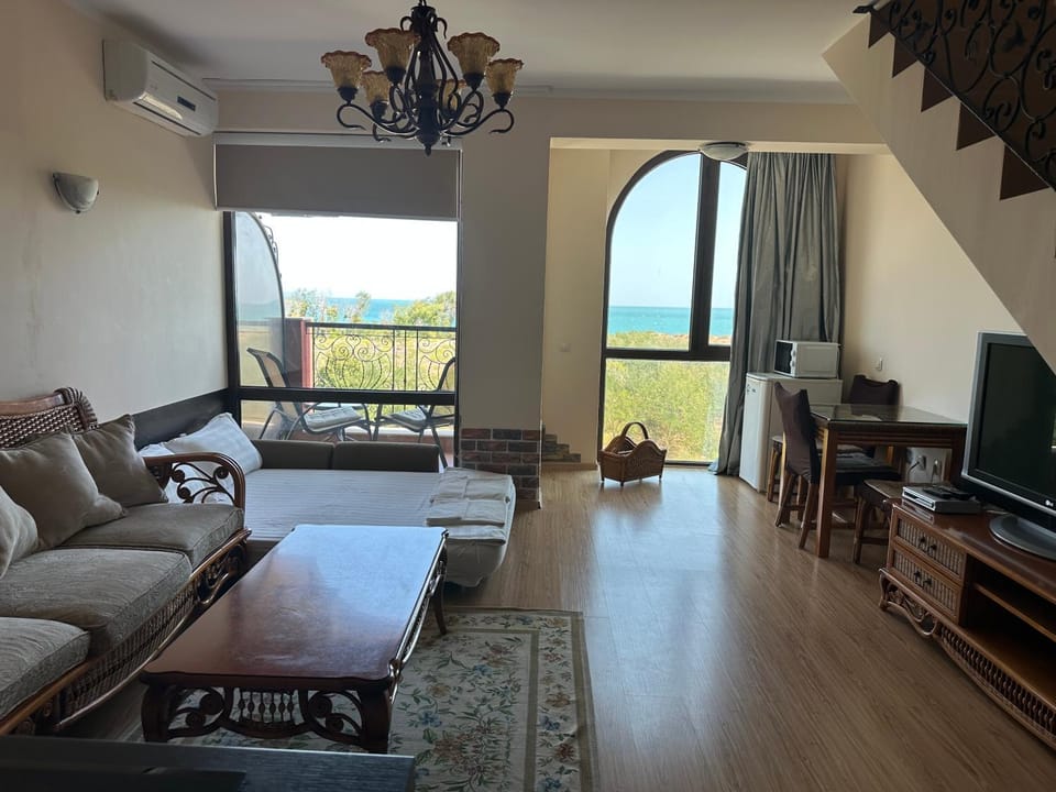 Chateau Del Marina Penthouses Apartment in Nessebar