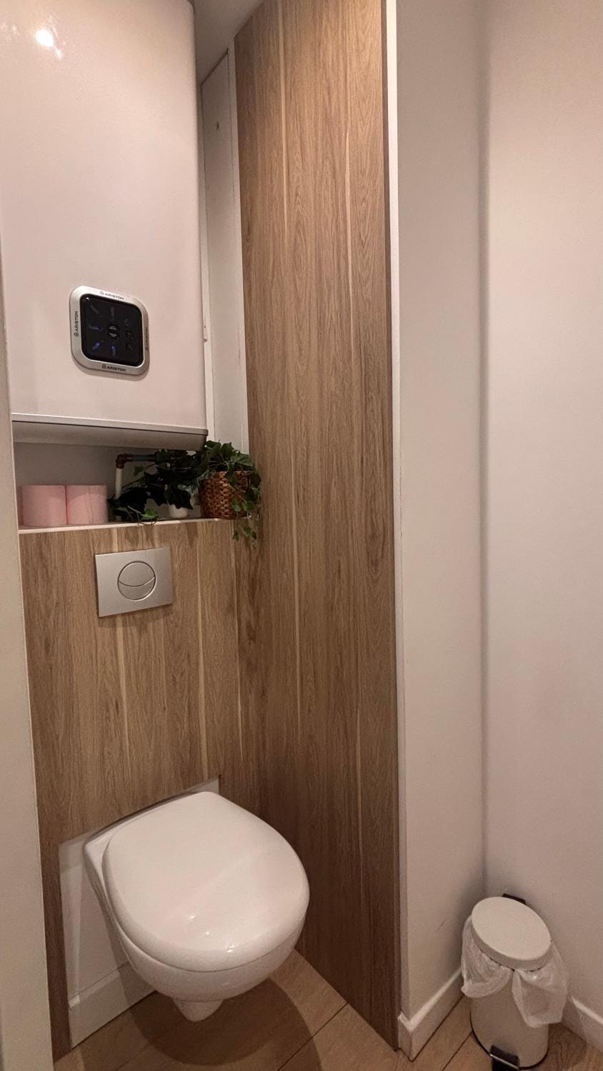 Toilet
