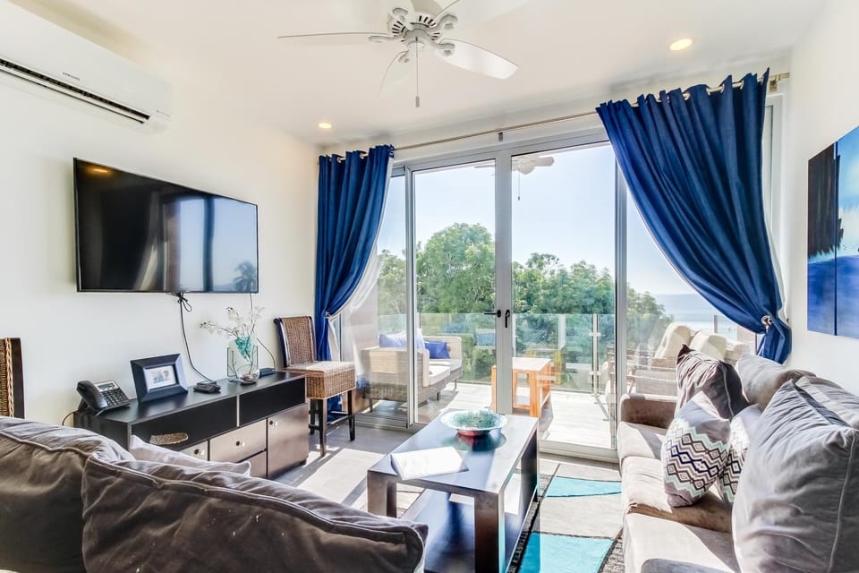 Sunset Blvd 402 Apartment in Jaco
