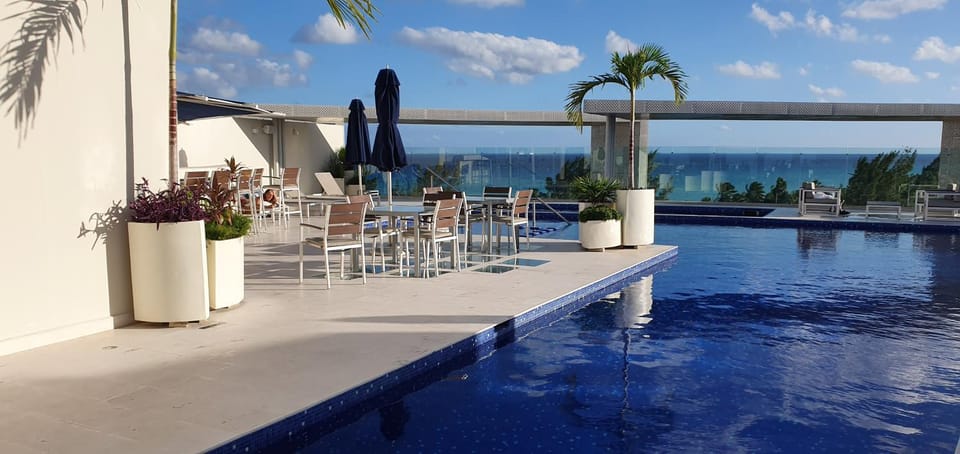 Swimming pool, Swimming pool