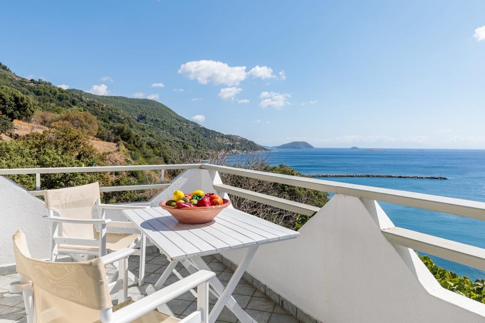 Nearby landmark, Natural landscape, Balcony/Terrace, Beach