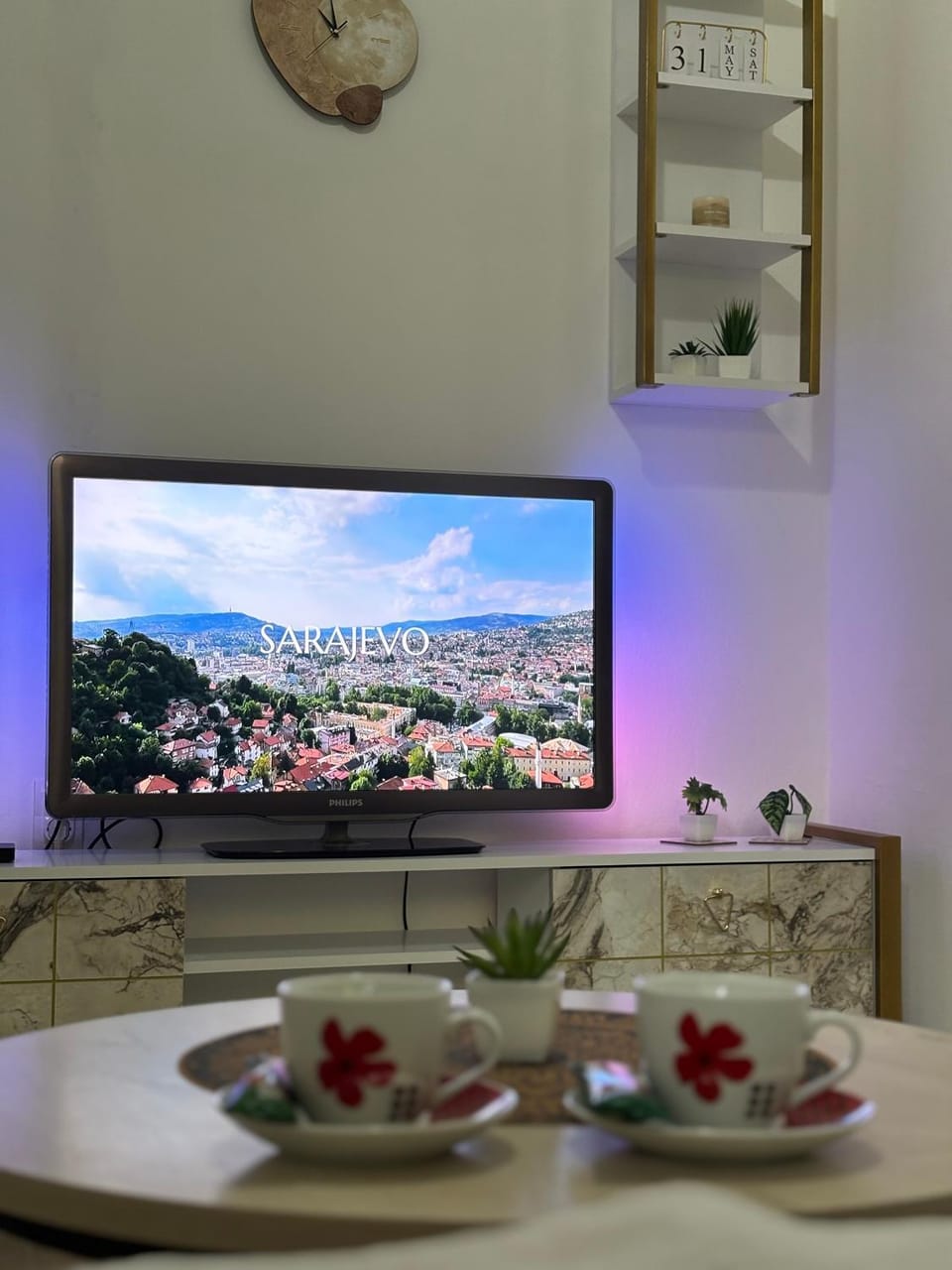 Communal lounge/ TV room, TV and multimedia, Living room