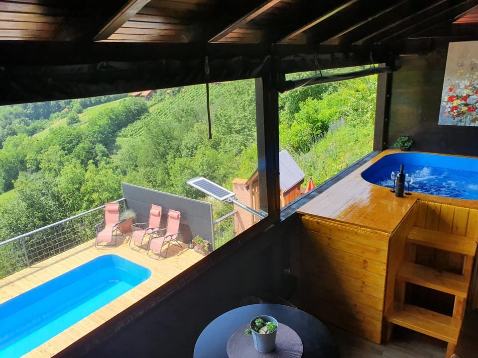 Pool view, Swimming pool