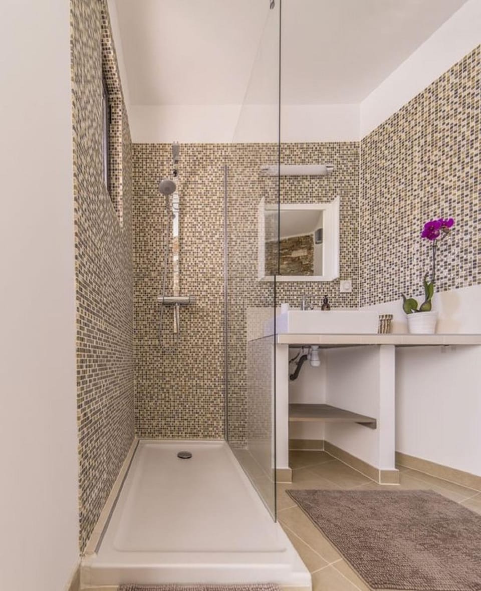 O PATIO DU MAS Bed and Breakfast in French Riviera