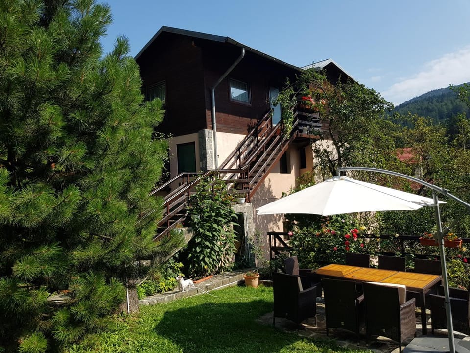 Property building, Garden