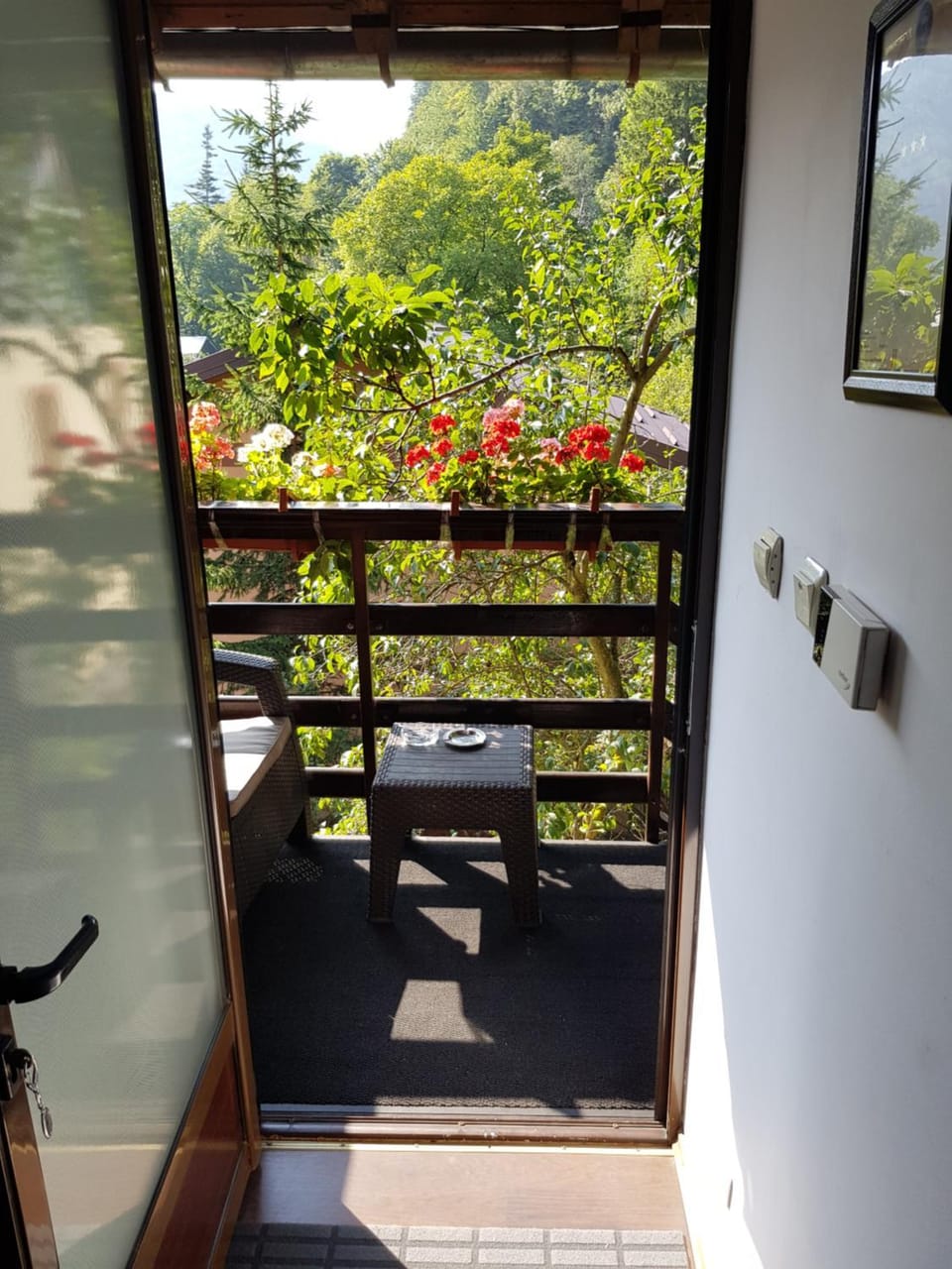 Facade/entrance, Balcony/Terrace, Garden view