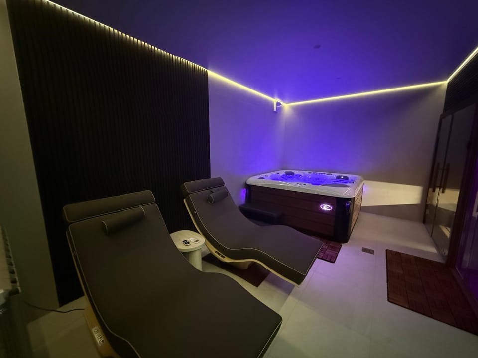 Guest House Pod Slavnikom Bed and Breakfast in Slovenia