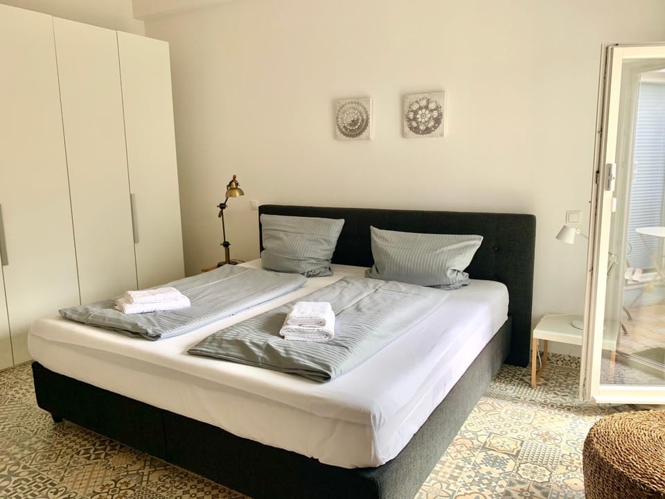 Bed, Bedroom