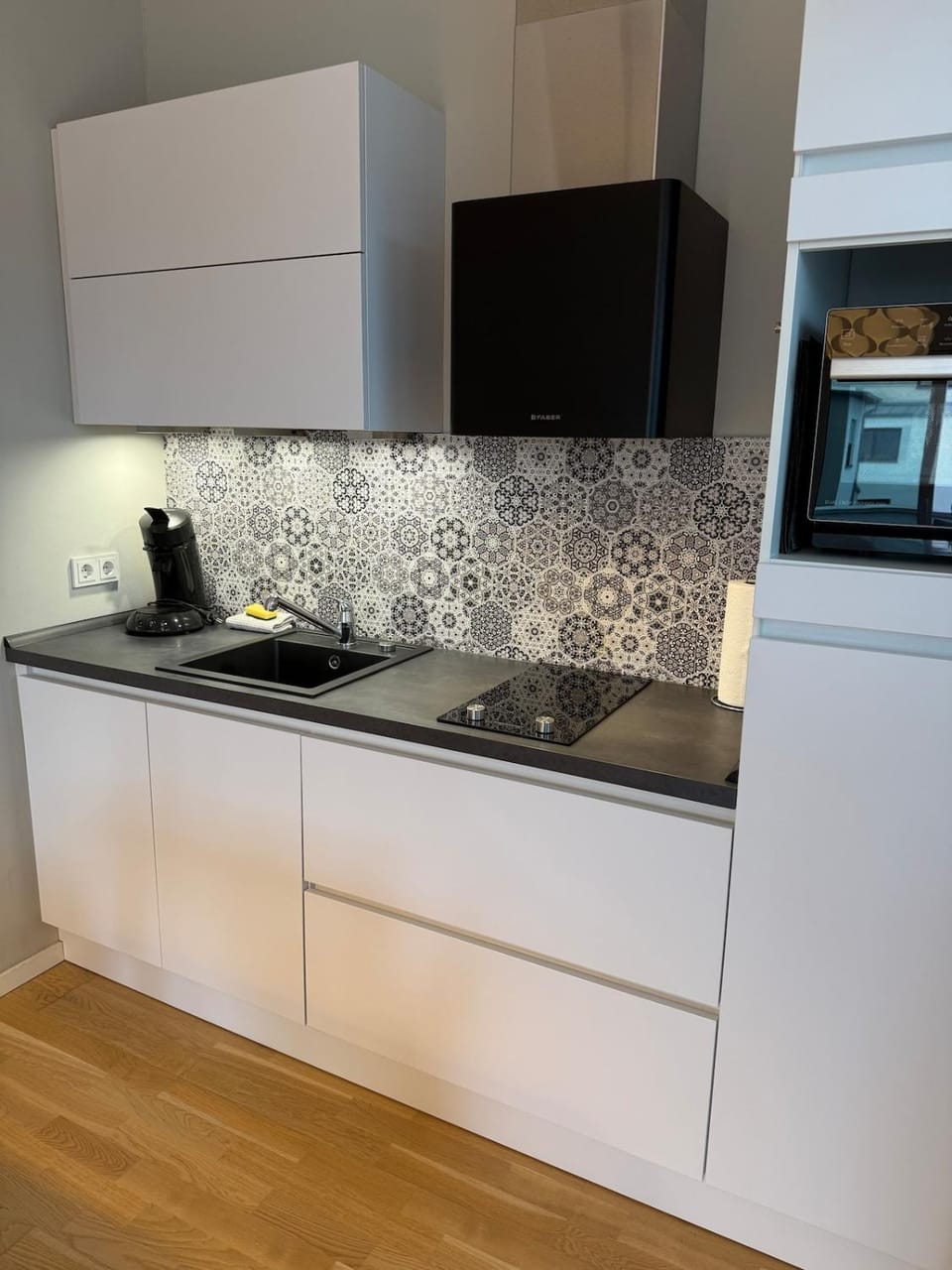 Kitchen or kitchenette, stove
