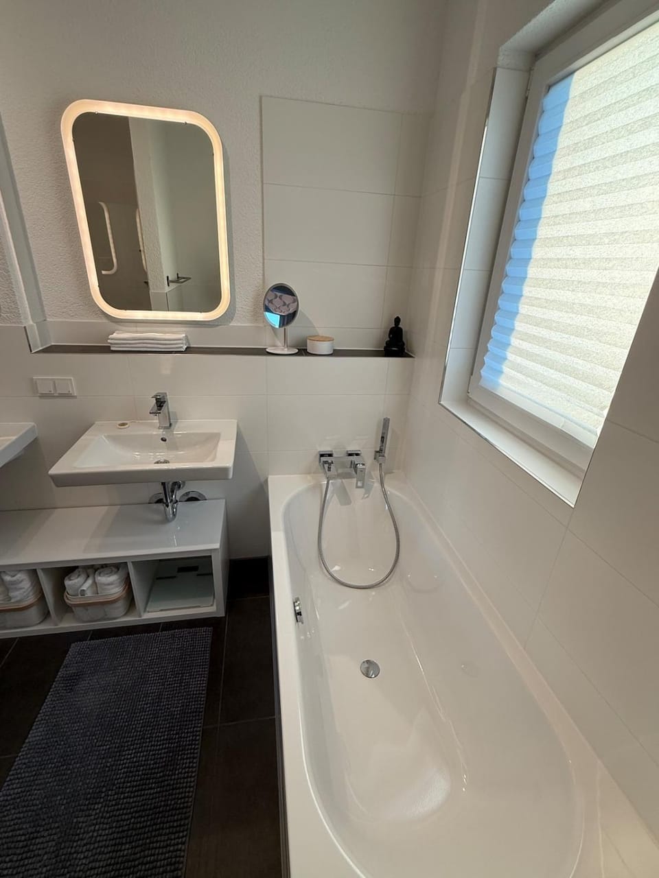 Bathroom, Bath