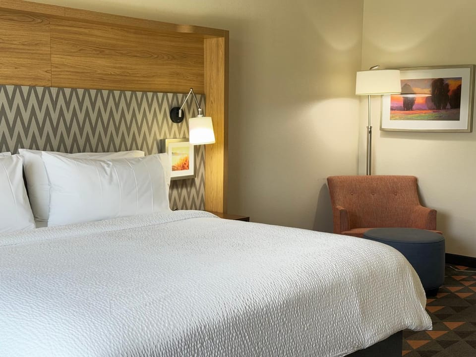 Holiday Inn & Suites - Fayetteville W-Fort Bragg Area by IHG Hotel in Fayetteville