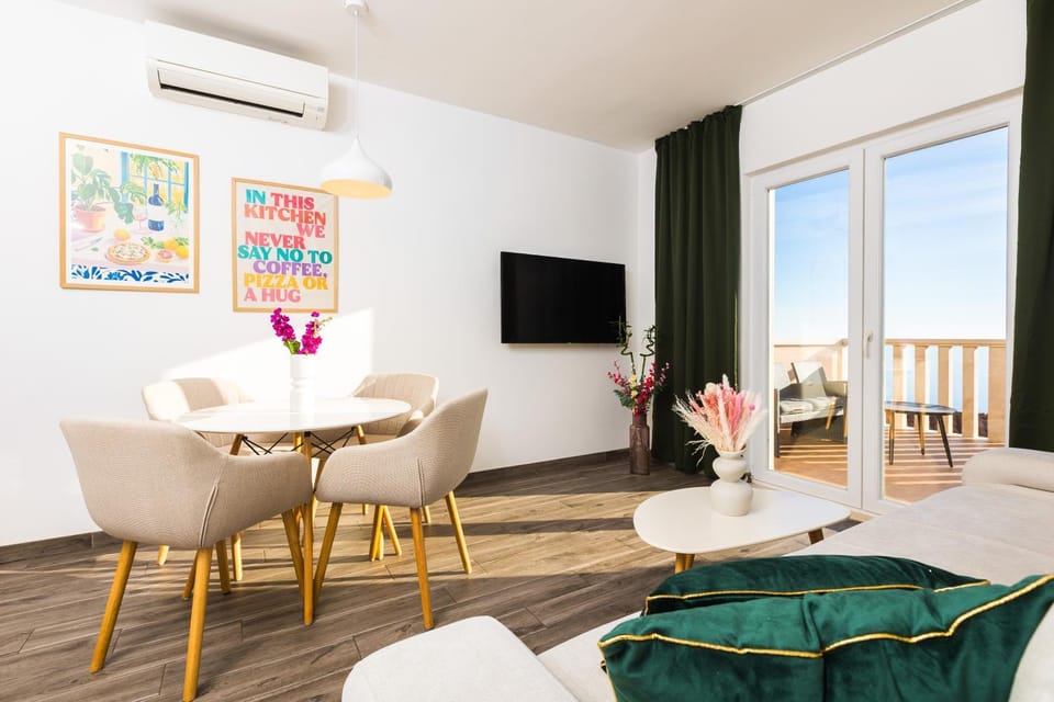 Marojica Apartments 2 Bed and Breakfast in Cavtat