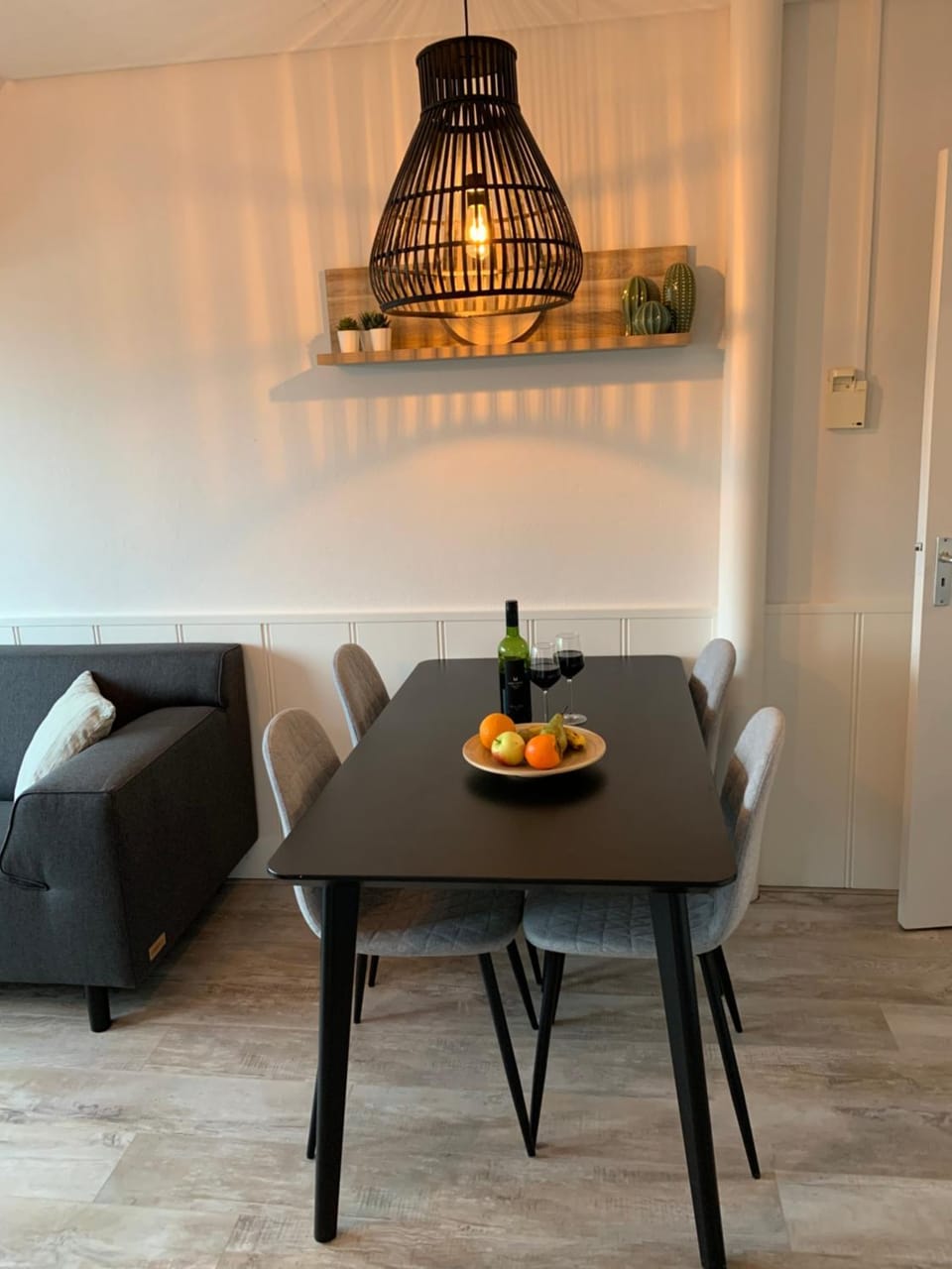 Food and drinks, Dining area