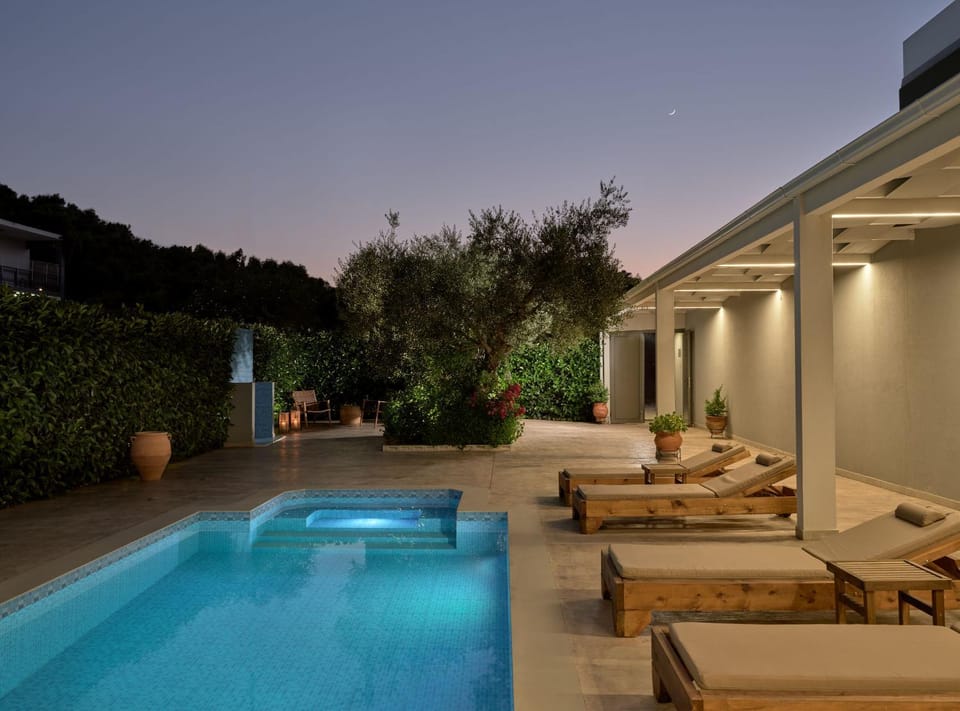 Pool view, Swimming pool
