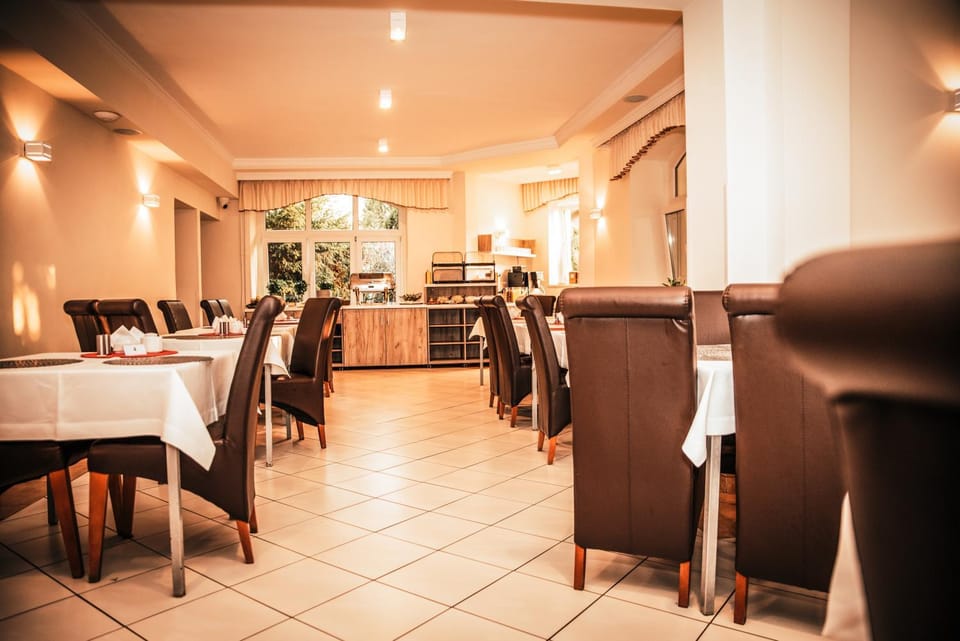 Dining area, Breakfast, Buffet breakfast