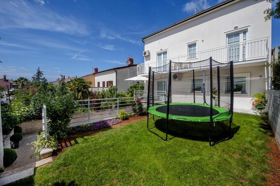 Patio, Garden, Garden view