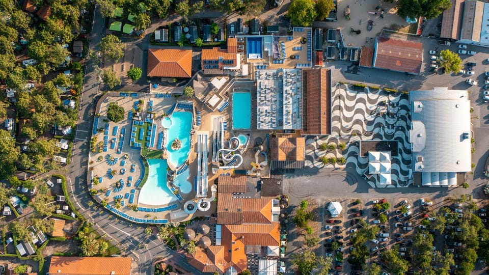 Camping Village Le Vieux Port***** Campground/ 
RV Resort in Soustons