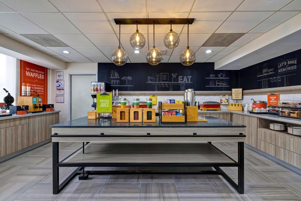 Coffee/tea facilities, Food and drinks, Breakfast, Buffet breakfast