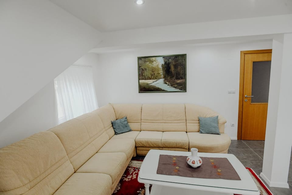 Apartman SLAVONIA ĐAKOVO Apartment in Brod-Posavina County, Croatia