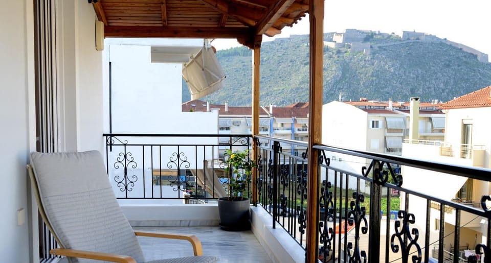 Balcony/Terrace, Balcony/Terrace, On site, Landmark view, Mountain view