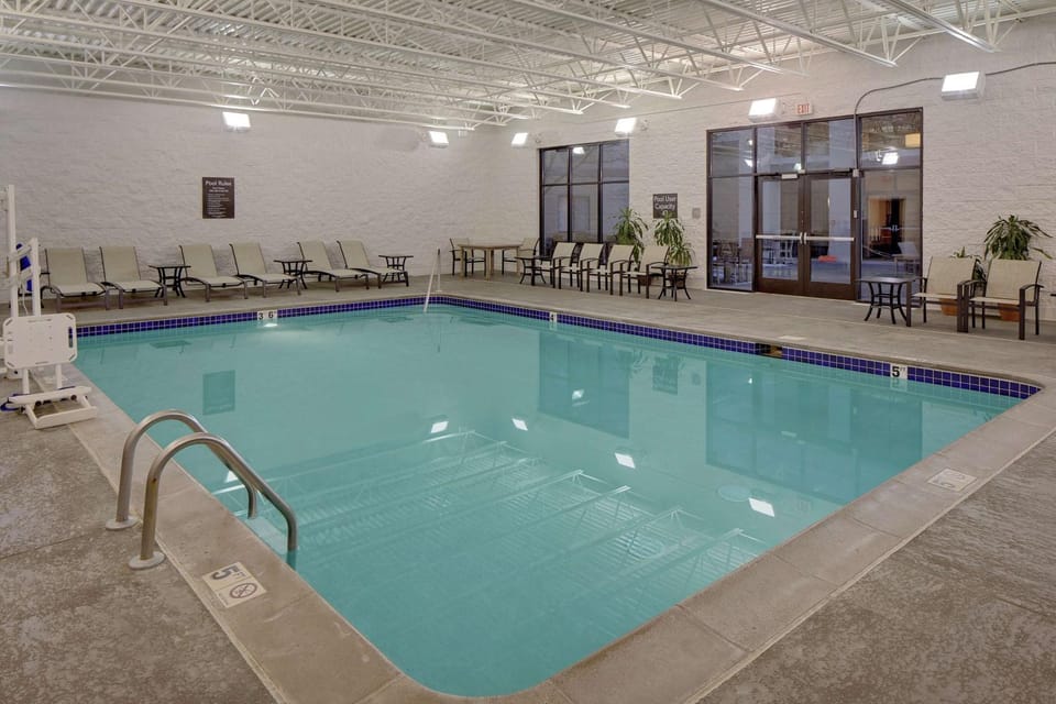 Pool view, Swimming pool