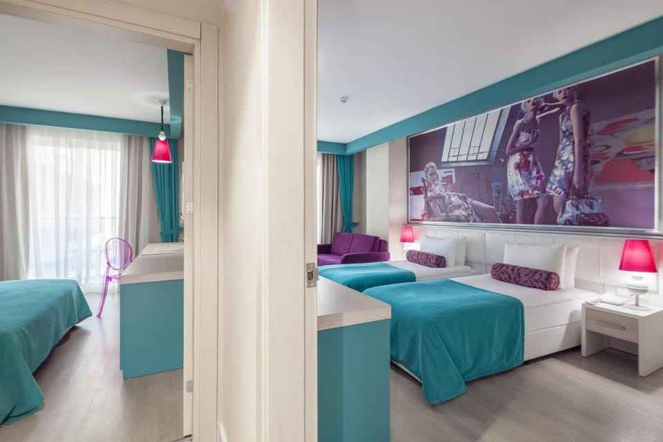 Bed, Photo of the whole room