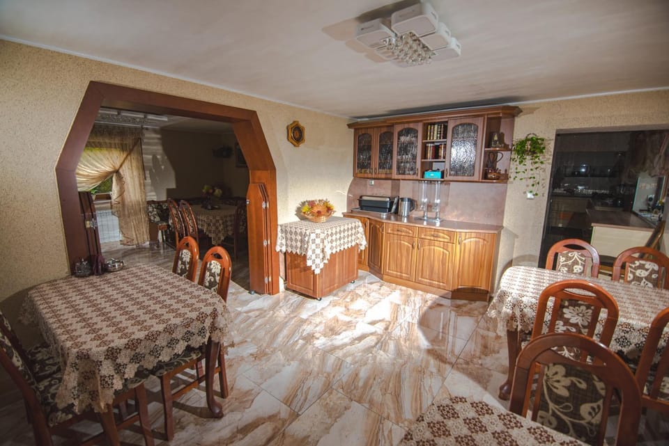 Dining area, Breakfast