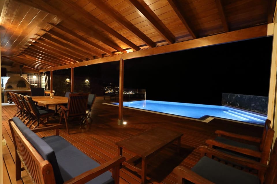 Balcony/Terrace, Swimming pool
