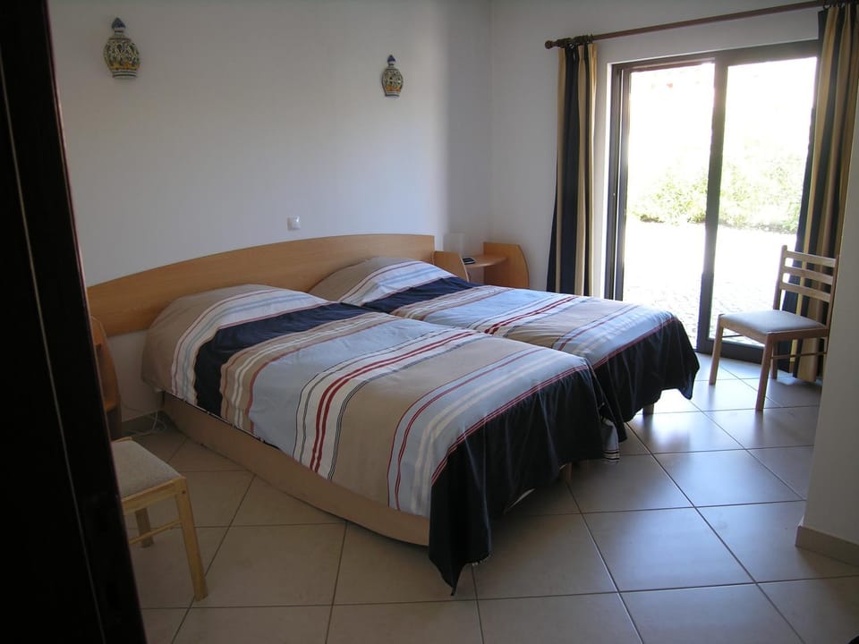 Esti Chamaco - Lagos Apartment in Lagos