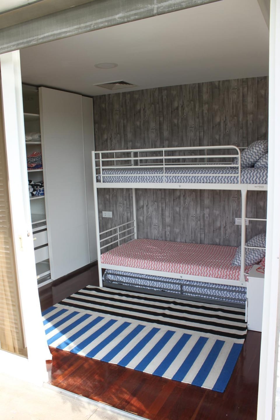 Apartamento con piscina cerca de Barcelona Apartment in Maresme