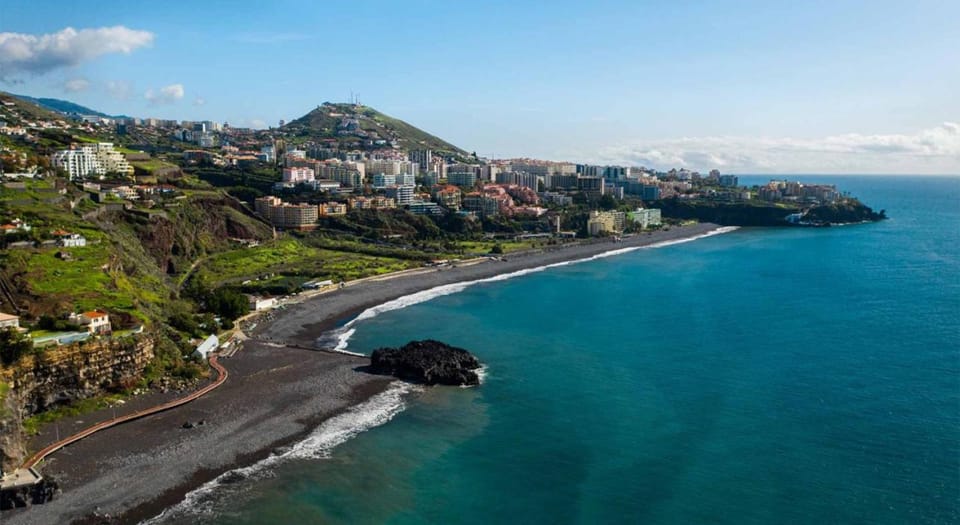 Cozy T2 with Ocean View Apartment in Funchal