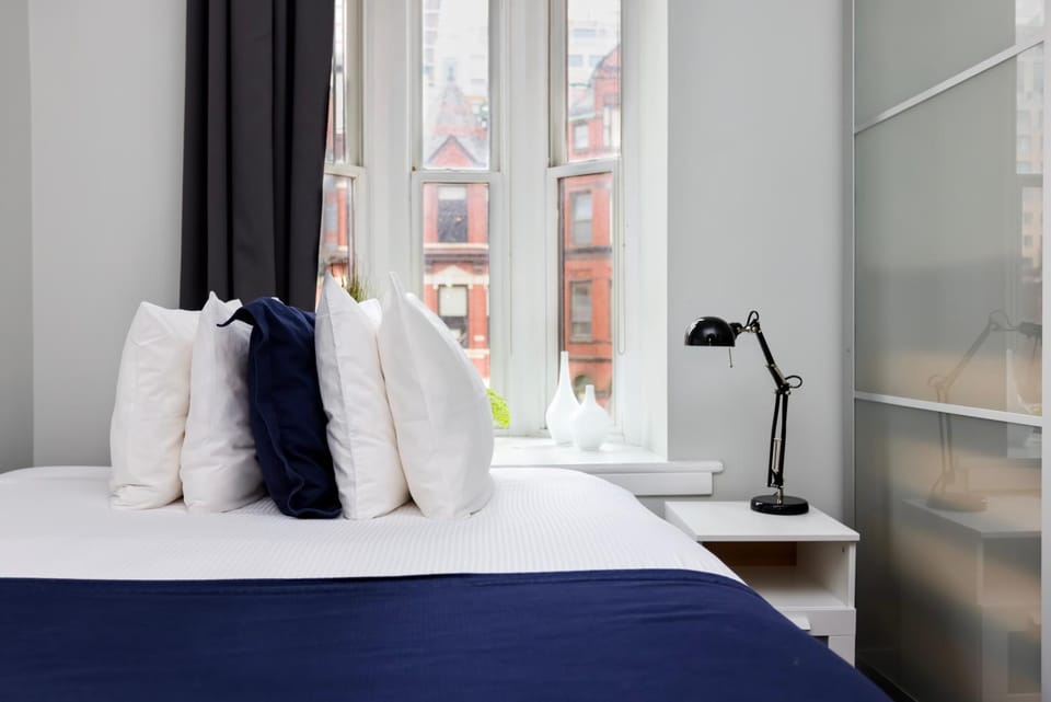Stylish Studio on Newbury St #3 Apartment in Back Bay