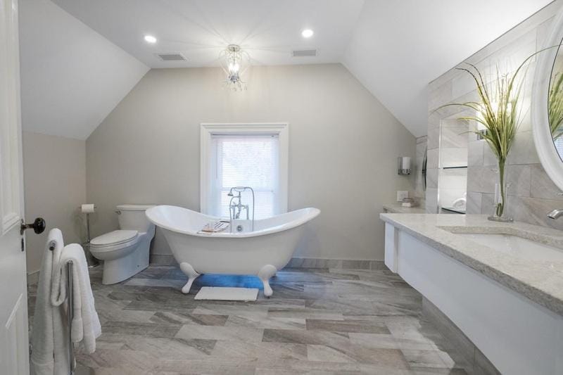 The Victorian Luxury Suites Bed and Breakfast in Westport