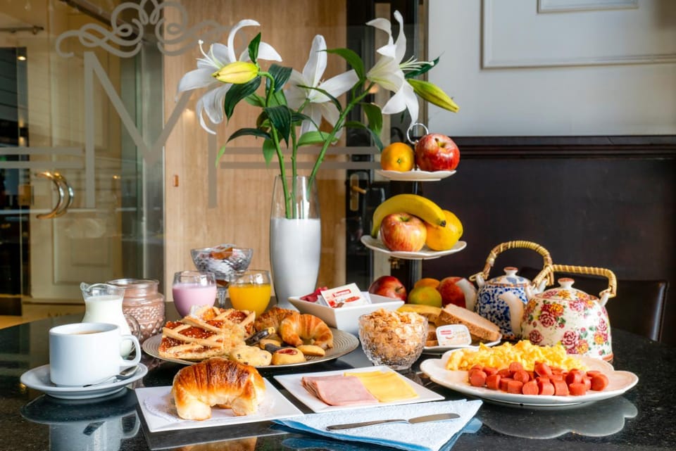 Buffet breakfast
