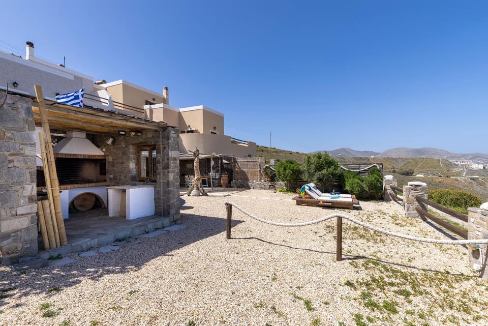 Property building, Day, BBQ facilities, BBQ facilities