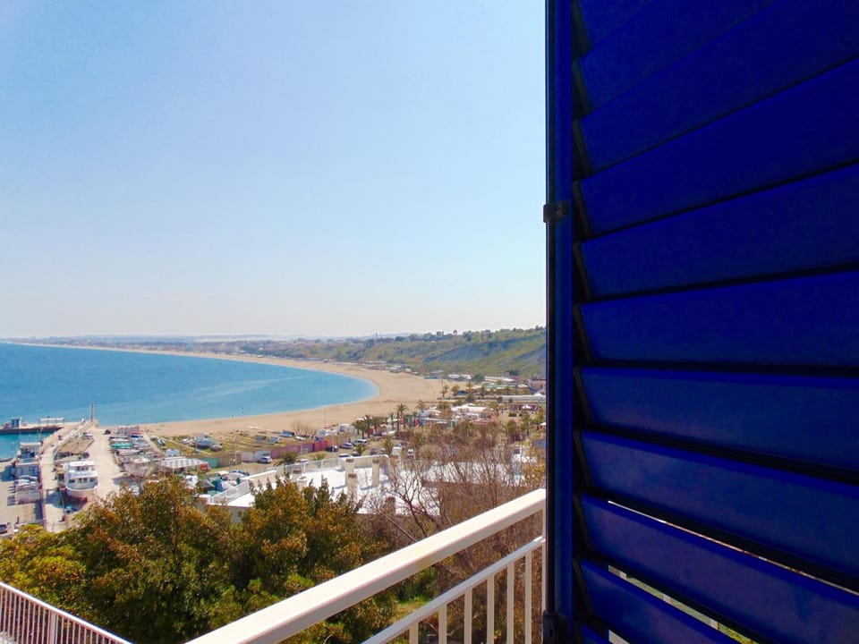 N019 - Numana, prestigioso quadrilocale vista mare Apartment in Numana