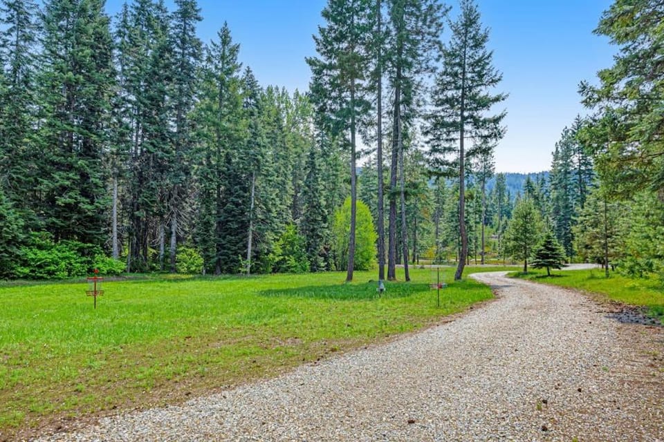 6 Acre Wilderness Retreat House in Kittitas County