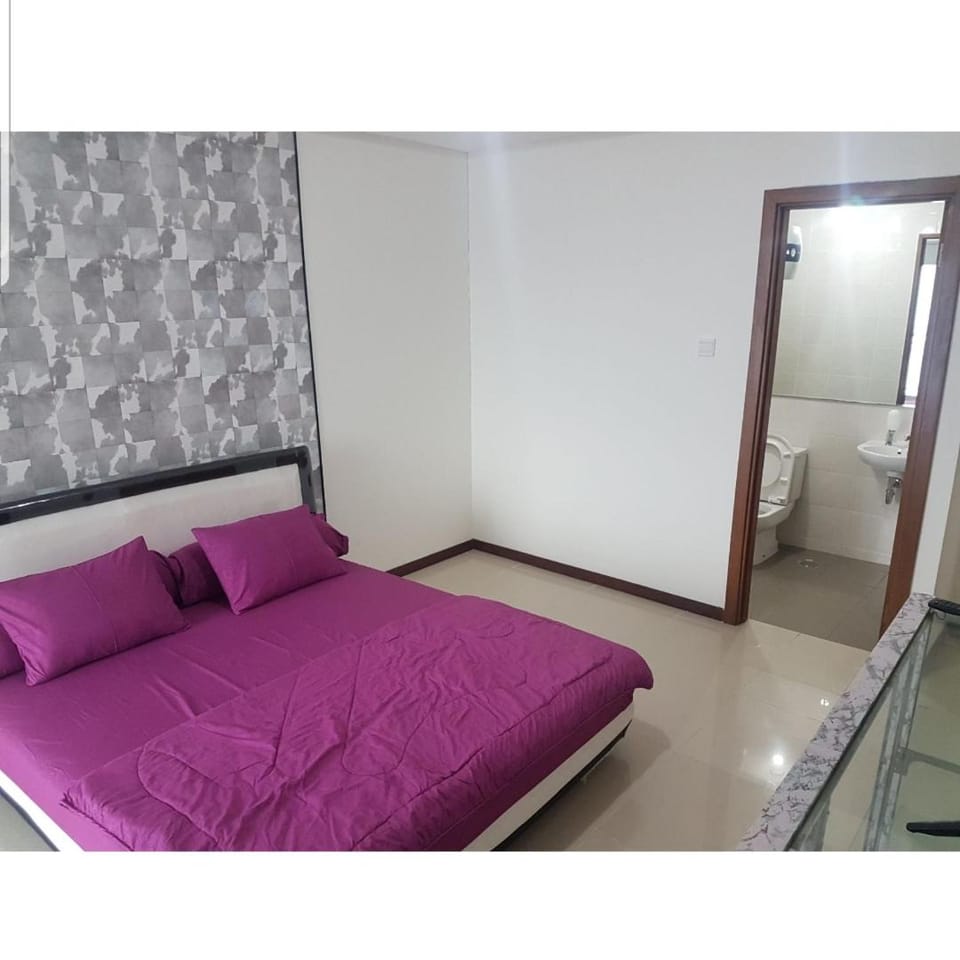 4 Bed Condo Sleeping by The Sea Apartment in Jakarta