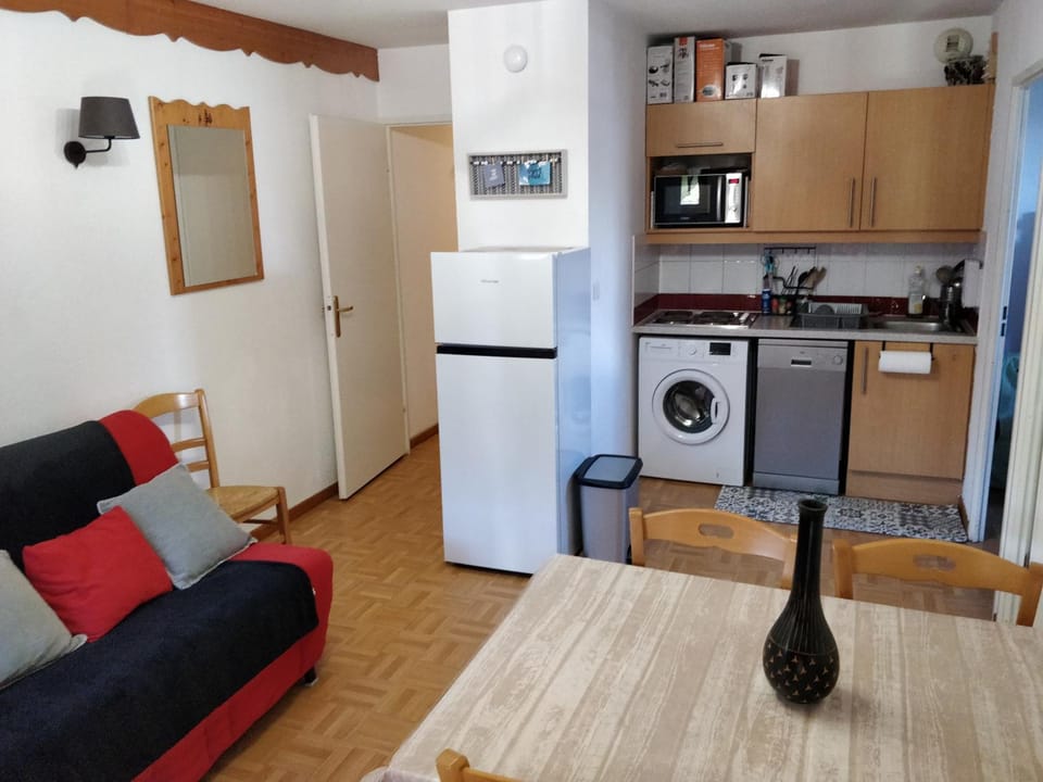 Appartement 4/6 personnes Puy Saint Vincent Apartment in Provence-Alpes-Côte d'Azur