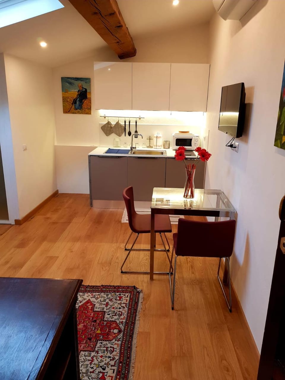 Loft Bianco Apartment in Florence
