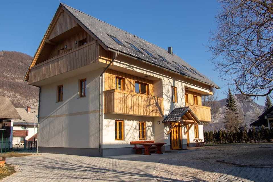 Apartments & Rooms Pr' Skalovc Bed and Breakfast in Slovenia