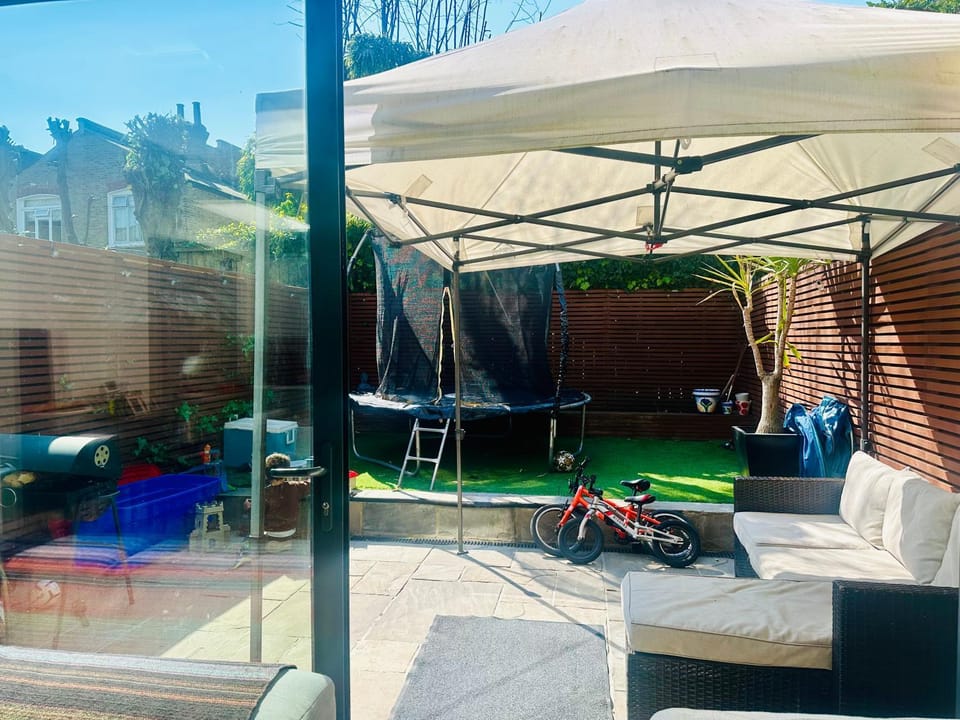 Clapham Park Family Vacation rental in London