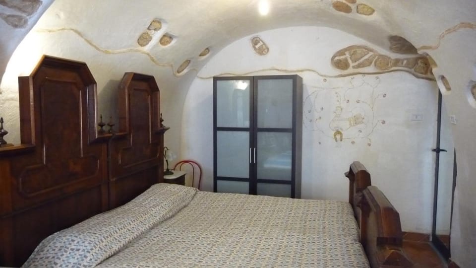 Bed, Bedroom, wardrobe