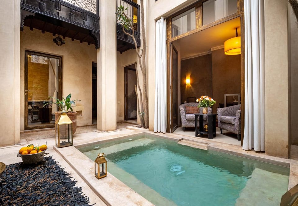 Patio, Natural landscape, Hot Tub, Living room, Seating area, Pool view, Swimming pool, sunbed