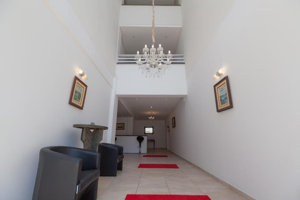Facade/entrance, Floor plan