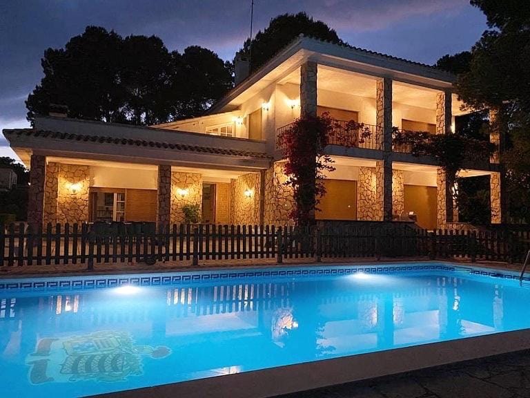 Property building, Night, Pool view, Swimming pool