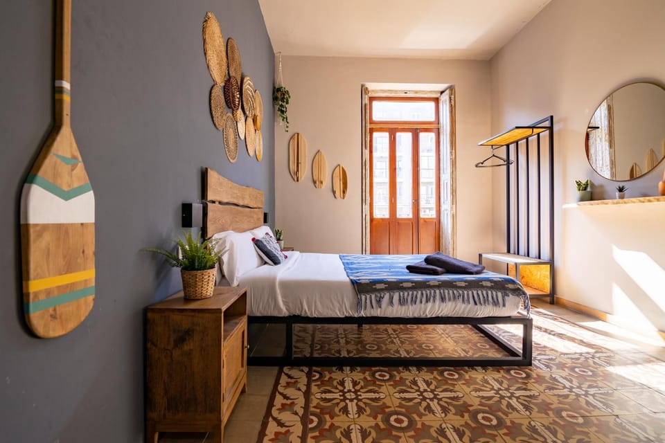 Bed, Photo of the whole room, Decorative detail, Bedroom